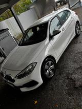 BMW 118i -Avantag  - BMW 118 von privat