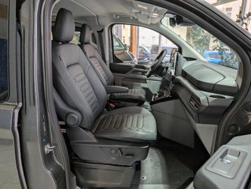 Ford Tourneo Custom Tit. 2.0 L1 AT,19"