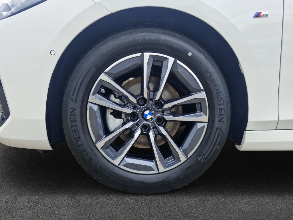 BMW 220 Active Tourer - Bild 8