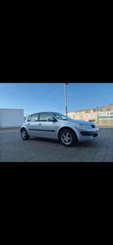 Renault Megane Avantage 1.5 dCi 78kW Avantage - Renault Megane aus 2005 mit Diesel-Antrieb