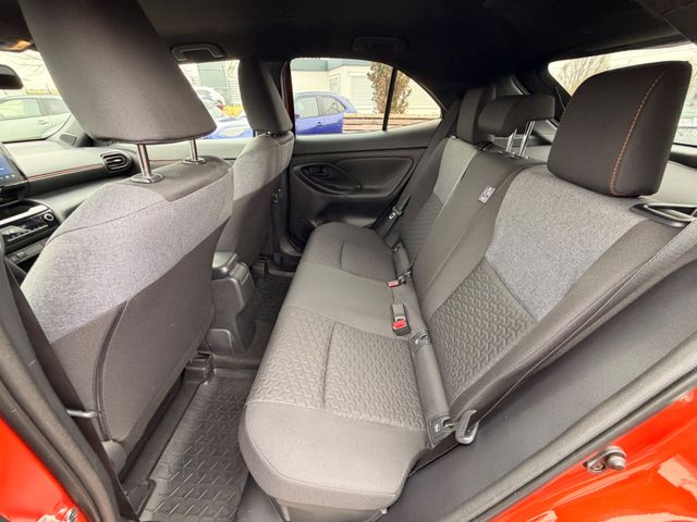 Toyota Yaris Cross Hybrid FWD Spicy Edition + Bear Lock