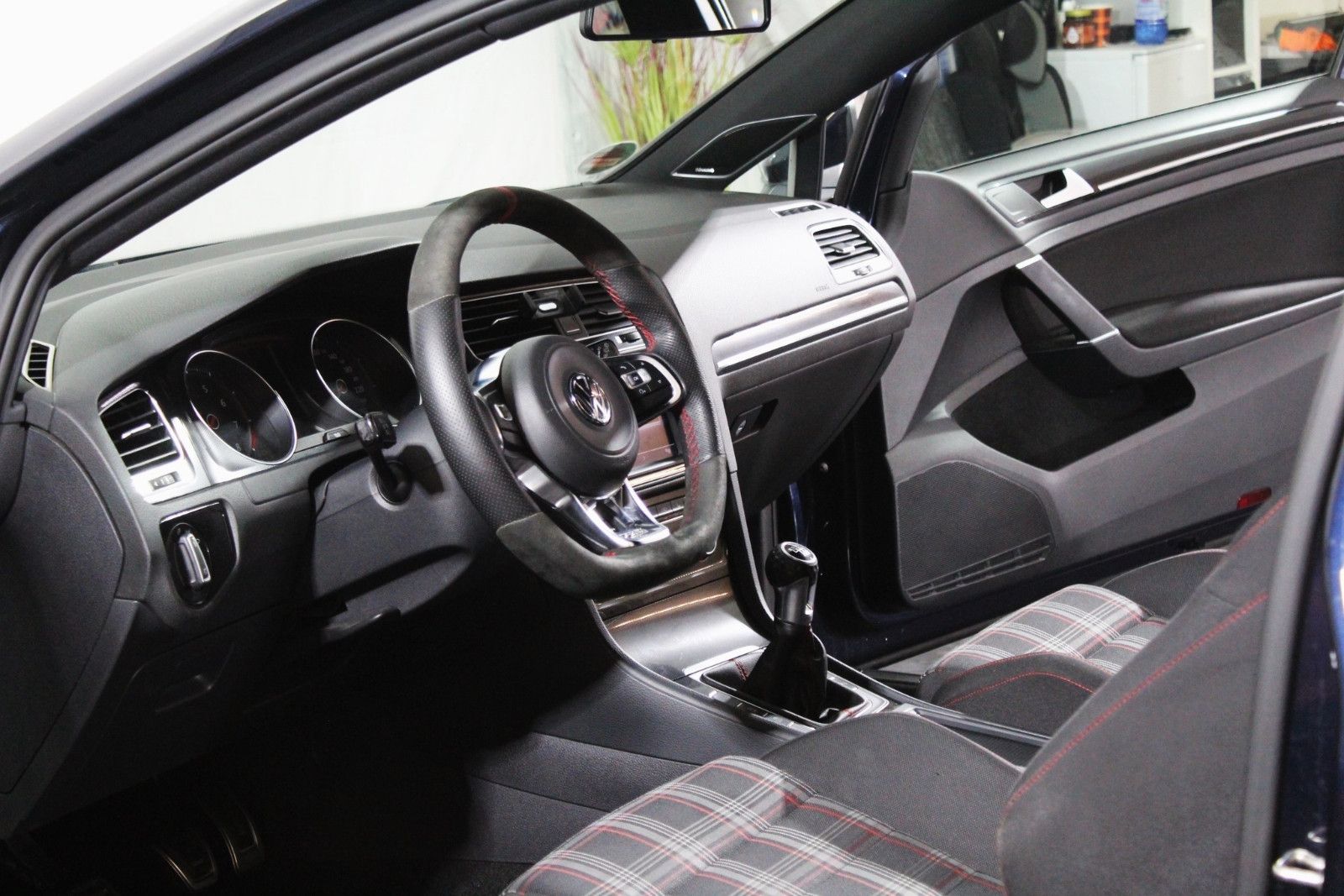 VW Golf VII Lim. GTI BMT DAB NAVI SHZ KLIMA