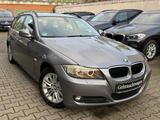 BMW 318i touring Automatik Xenon Navi PDC Alu - BMW aus 2009: Kombi
