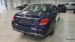 Fahrzeugabbildung Mercedes-Benz E 220d Lim. 4Matic Avantgarde Navi LED Leder AHK