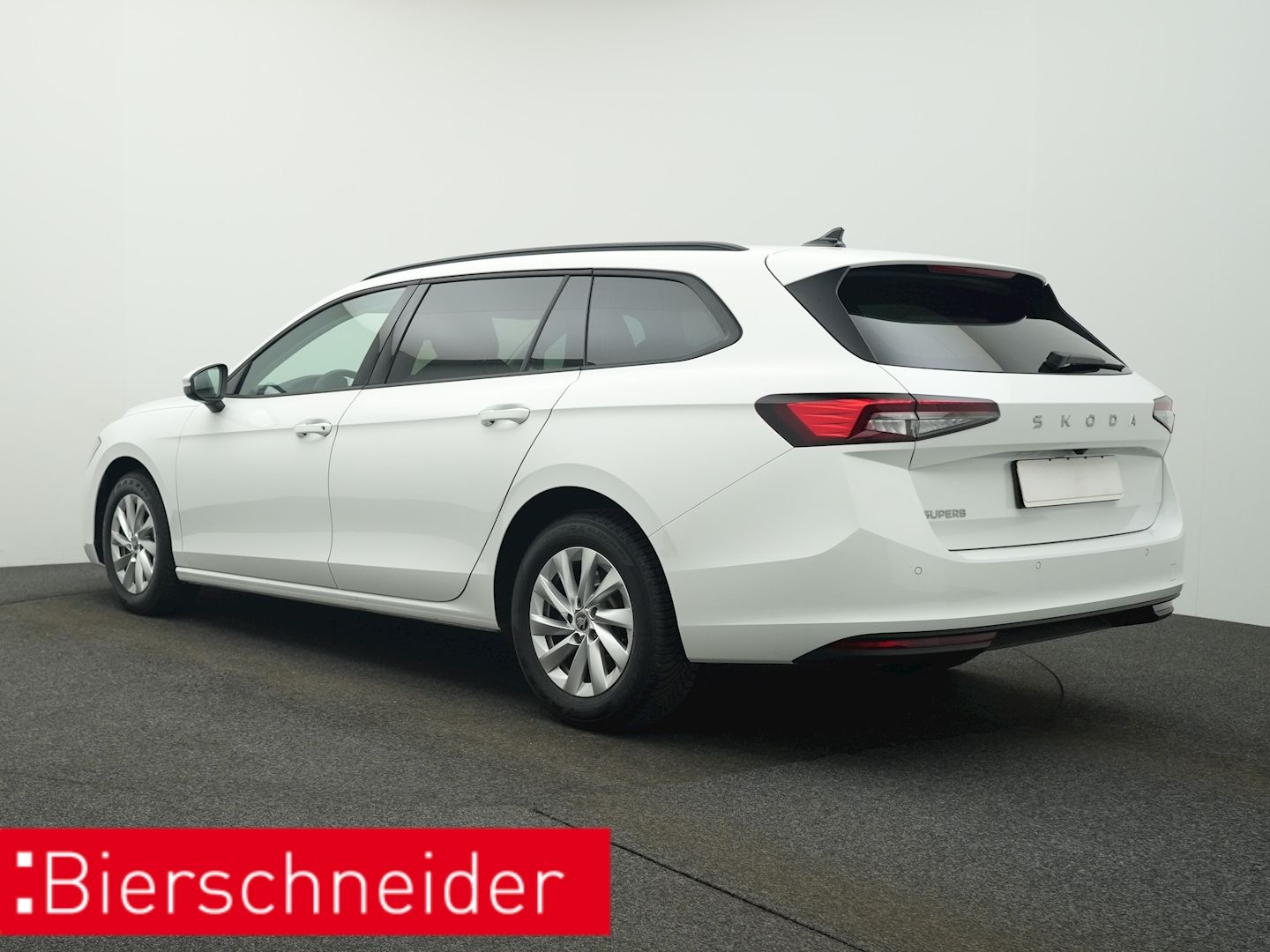 Skoda Superb Combi 2.0 TDI DSG Essence LED NAVI AHK SH imagem 3