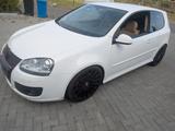 Volkswagen Golf V GTI - Volkswagen Golf aus 2006: GTI