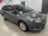 Ford Focus Turnier Titanium*PDC*AC*BIXENON*STZHZ*LMF* - mit Diesel-Antrieb: mit Navigationssystem