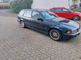 BMW 525i Touring E39 - BMW 525 aus 2000: 525i