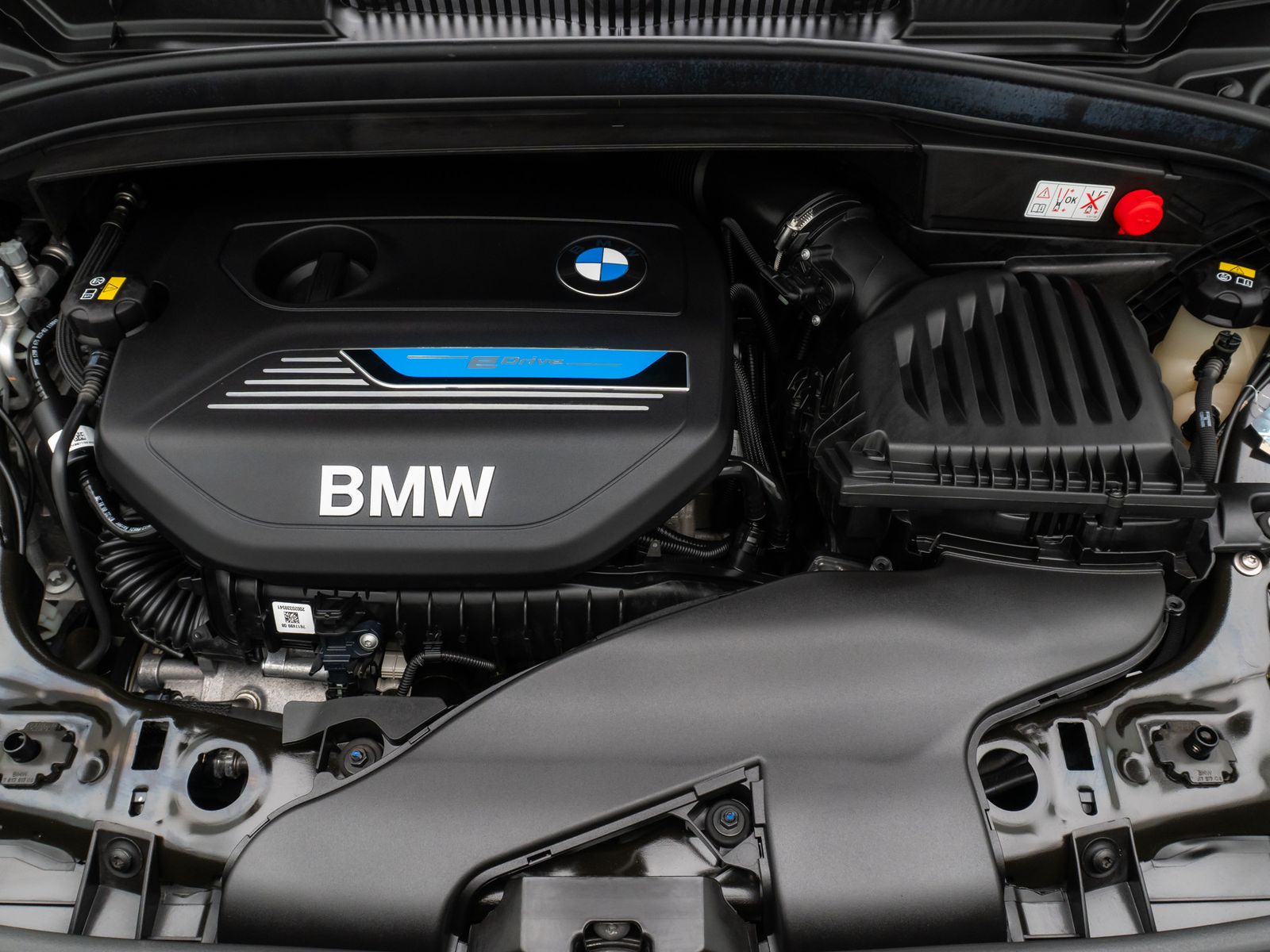 Fahrzeugabbildung BMW 225 Active Tourer iPerf ACC Kamera HUD DAB 18"
