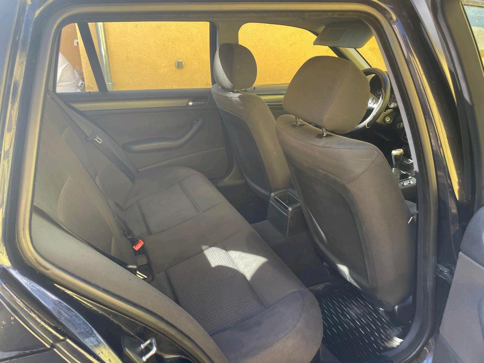BMW 320 2005 — photo 11