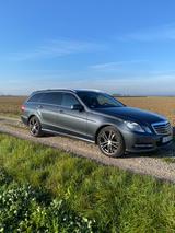 Mercedes-Benz E 250 T BlueEFFICIENCY AVANTGARDE AVANTGARDE - Mercedes-Benz E 250 in Augsburg