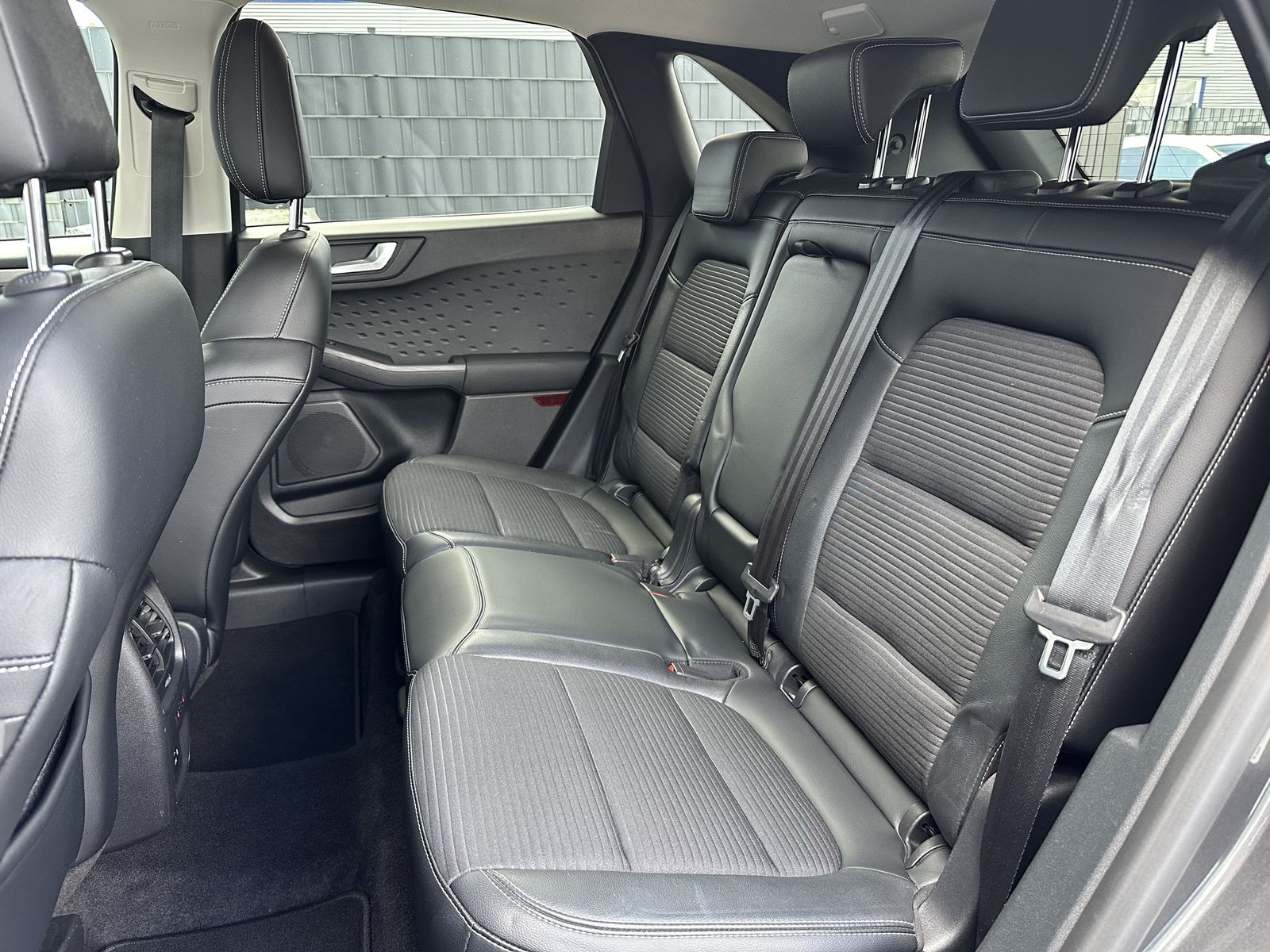 Fahrzeugabbildung Ford Kuga 2.5 Duratec PHEV Titanium X NAV+LED+AHK+B&O