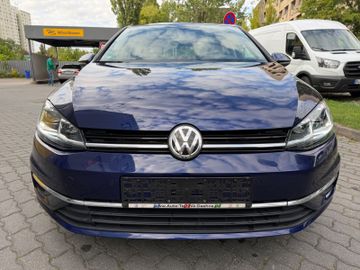 Volkswagen Golf - 2