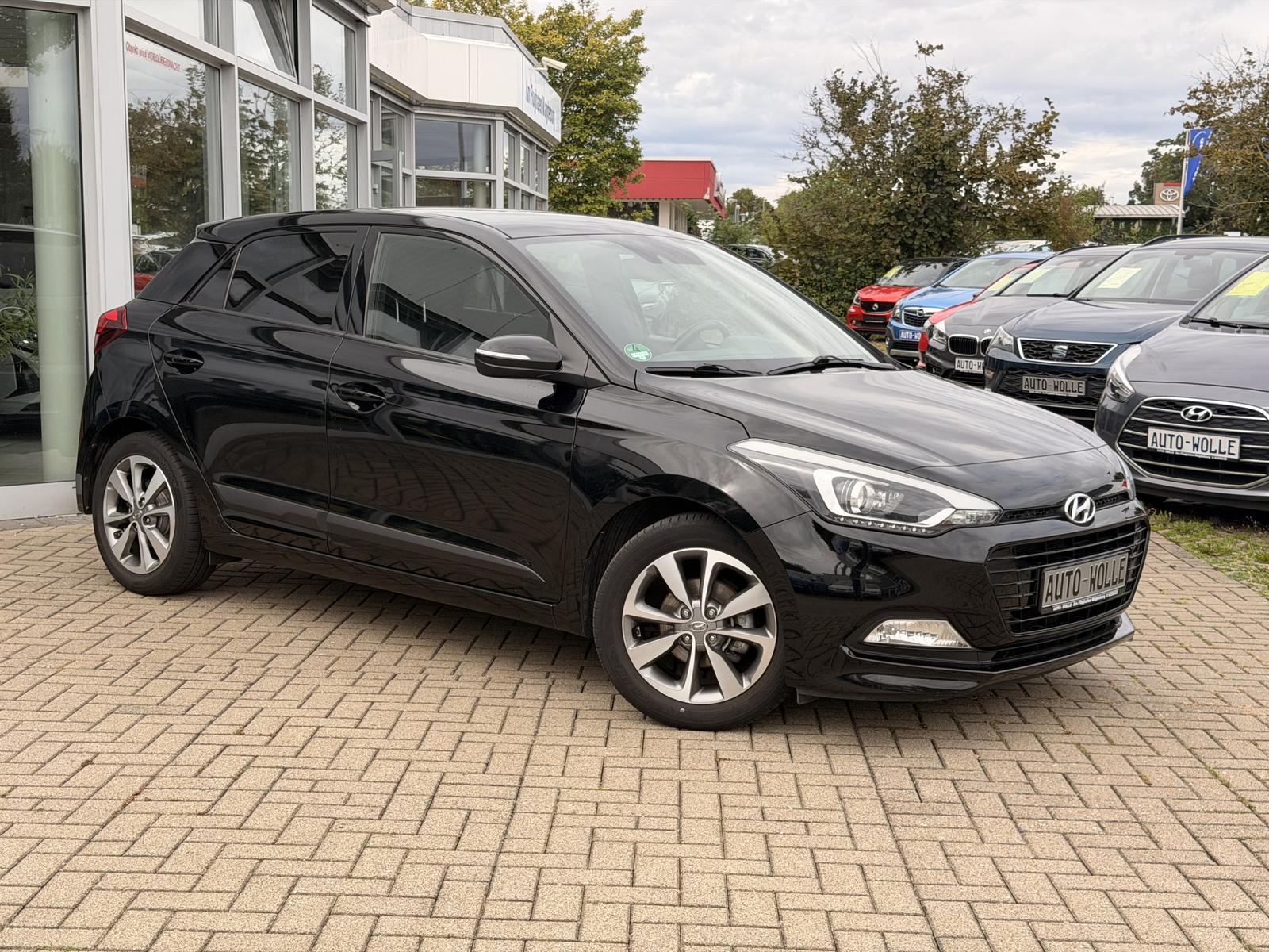 Hyundai i20 1.2 Passion + DAB NAVI KAMERA SITZ-HZG EURO6