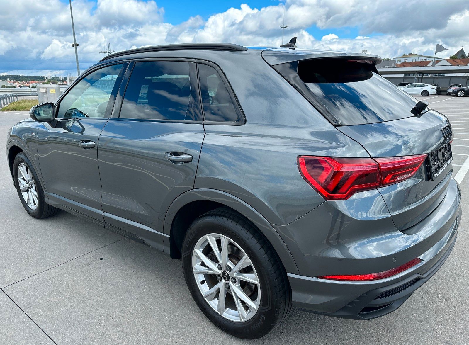 Audi Q3 40 TDI Quatt. S Line *PAN*MATRIX*360*NAV*AHK* foto 4