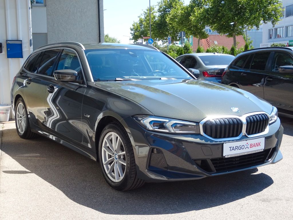 Image of BMW 330