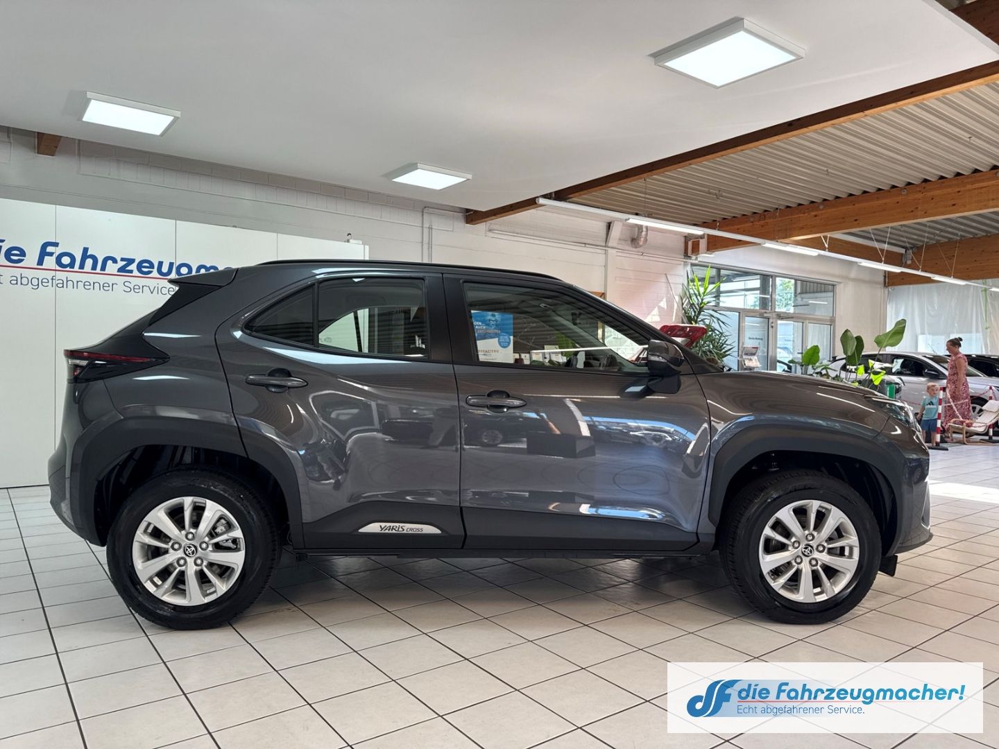 Fahrzeugabbildung Toyota Yaris Cross Hybrid FWD Comfort ACC DAB Spurhalte