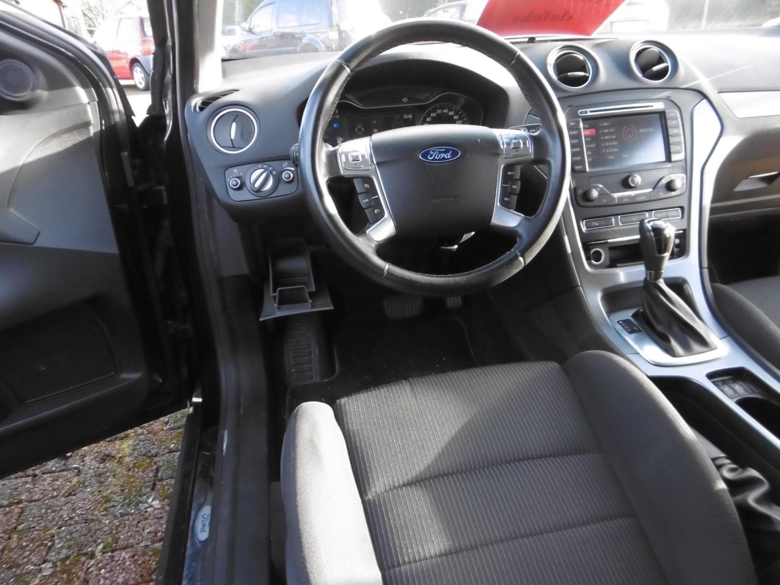 Ford Mondeo 2014 — photo 13