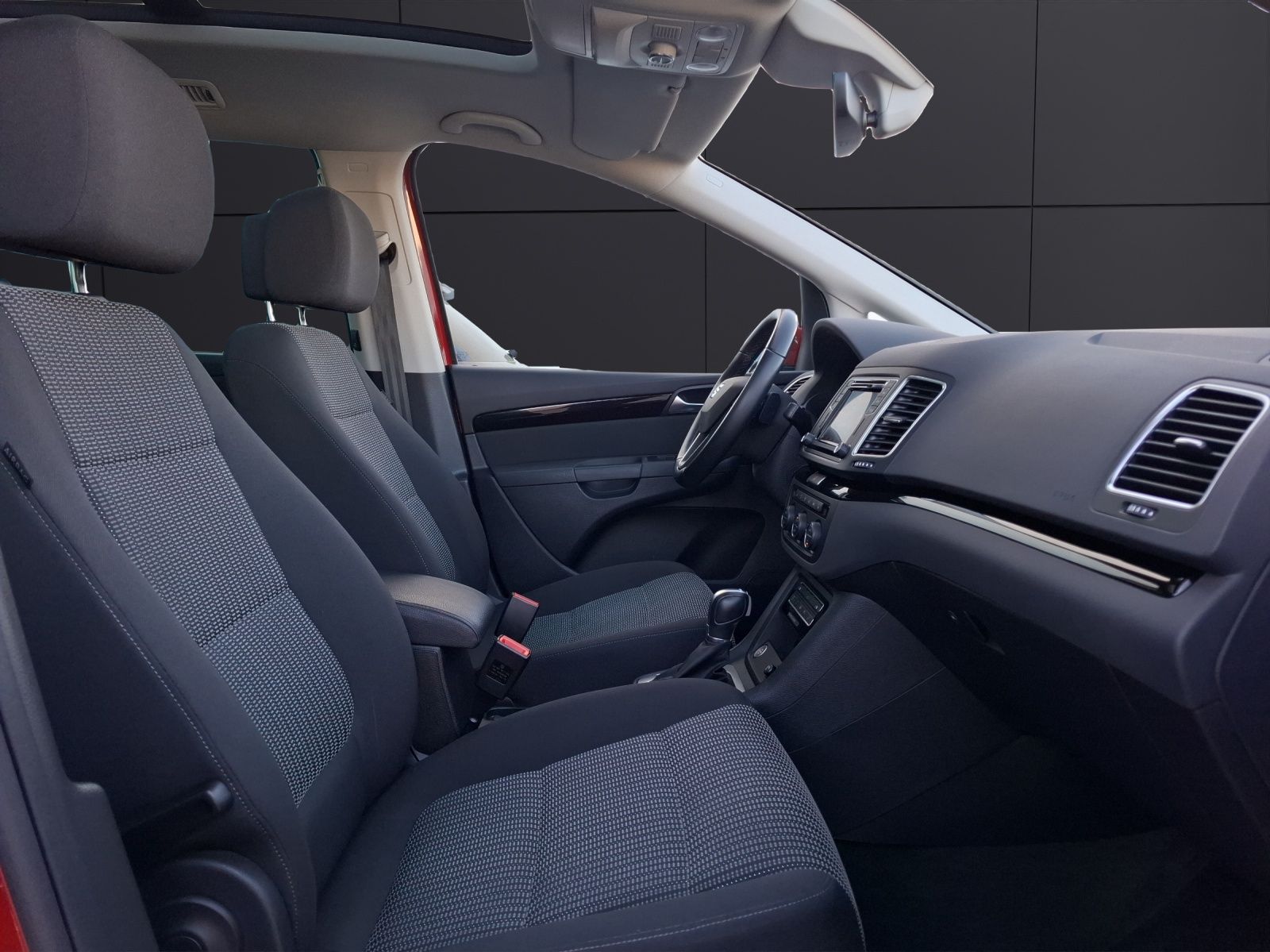 Fahrzeugabbildung SEAT Alhambra TSI Style DSG Bi-Xenon Navi PANO RFK GR