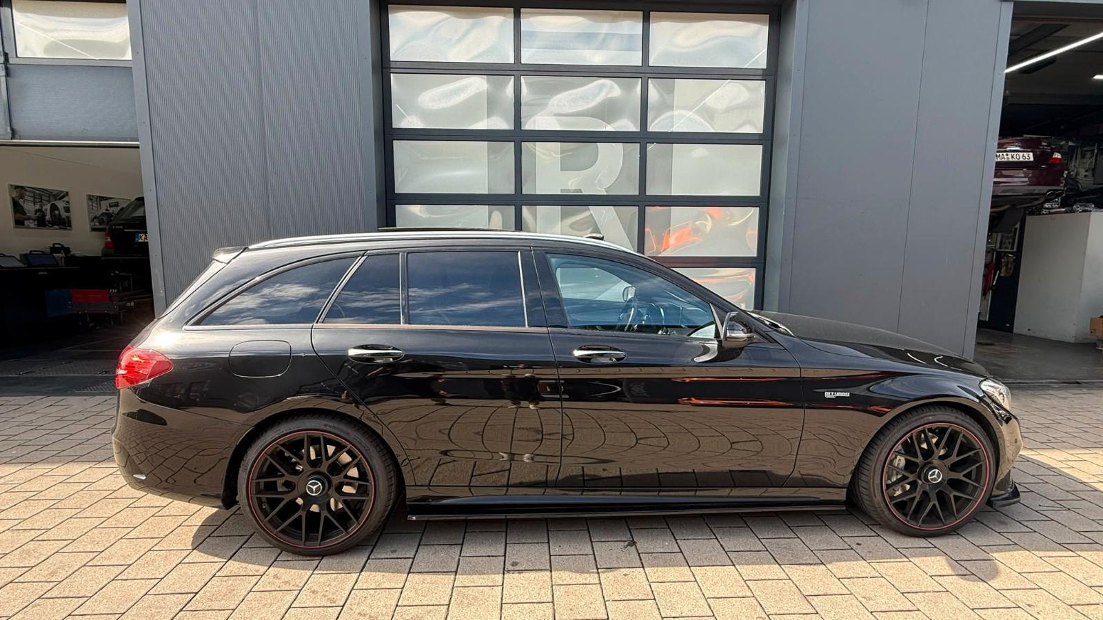 Mercedes-Benz C 43 AMG