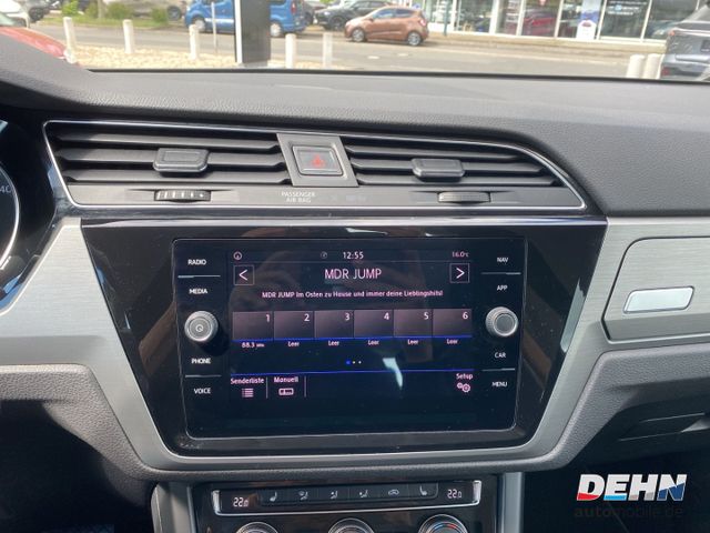 Volkswagen Touran 1.5 TSI Comfortline 7 Sitzer LEDNaviAHK