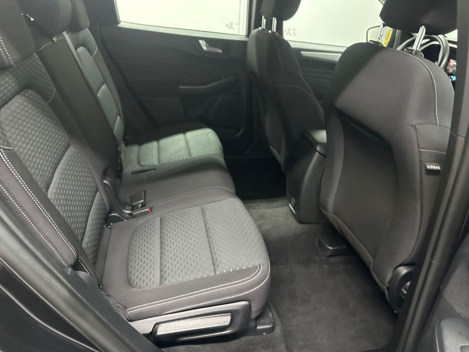 Fahrzeugabbildung Ford Kuga 1.5 EcoBlue Cool & Connect *KLIMA*NAVI*SH*