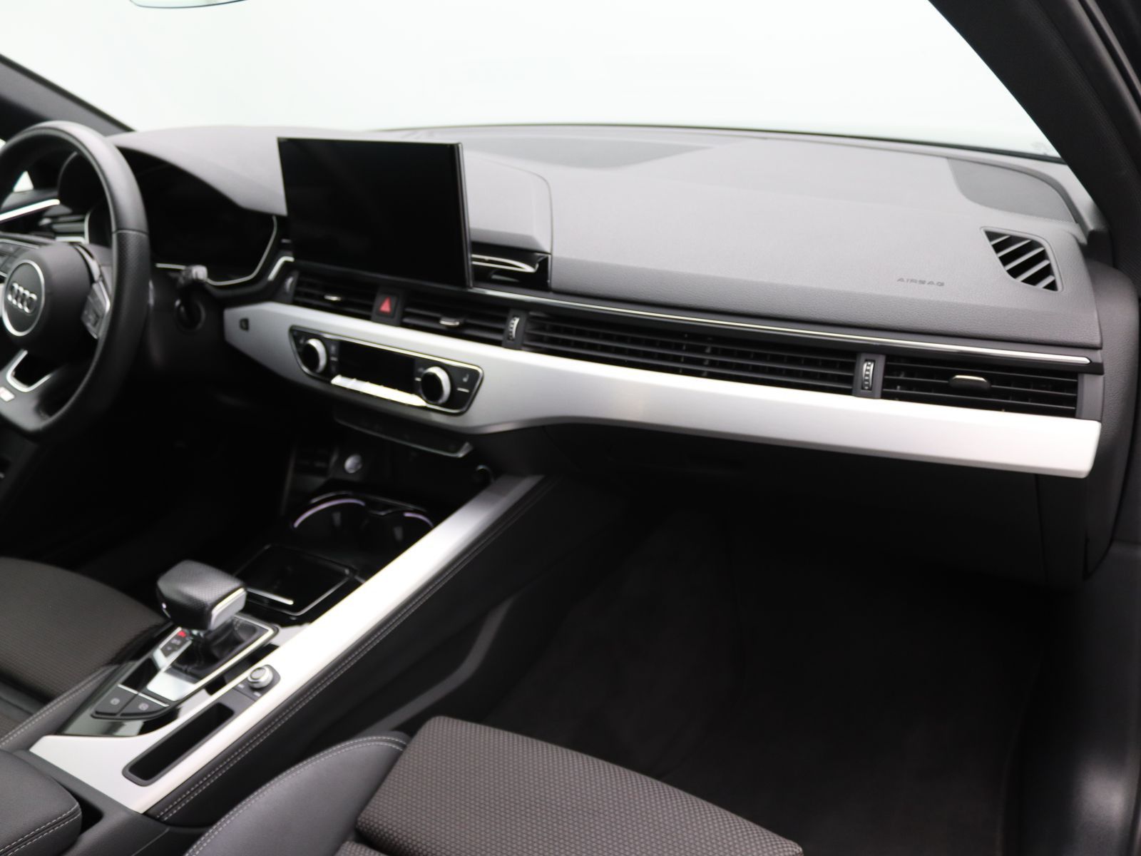 Audi A4 - Bild 9
