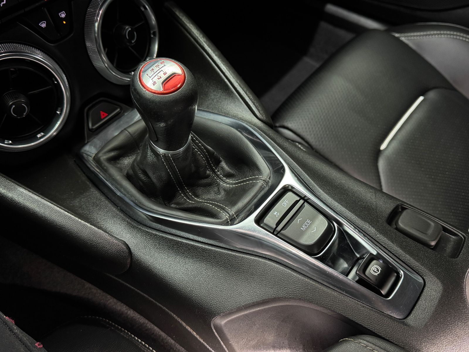 Fahrzeugabbildung Chevrolet Camaro Coupé SS LT1|SCHALTER|NAVI|LEDER