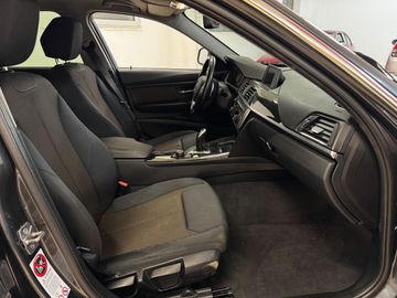 BMW 320 - 11
