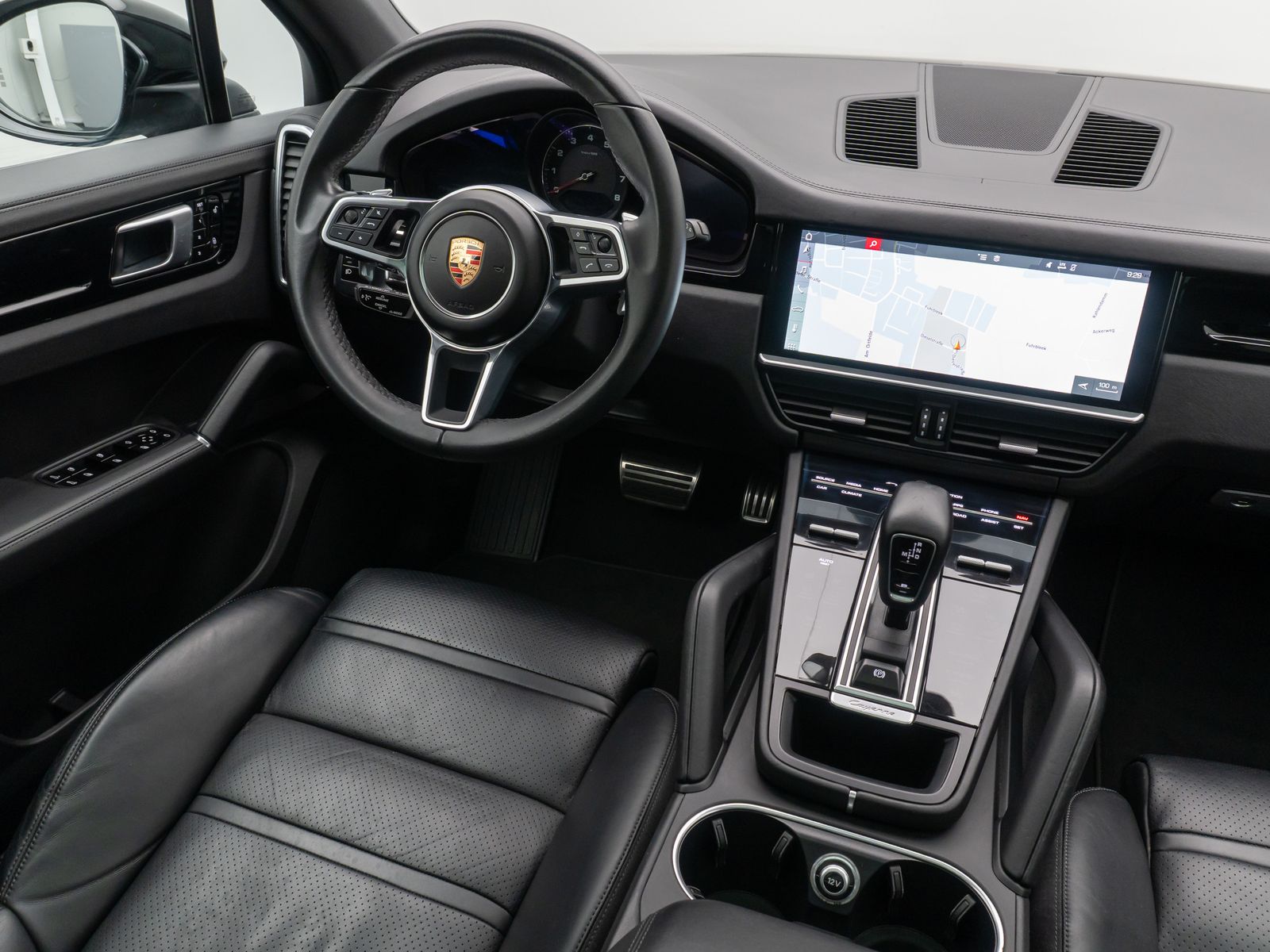Fahrzeugabbildung Porsche Cayenne S Kamera HiFi Panorama Leder AHK 21"