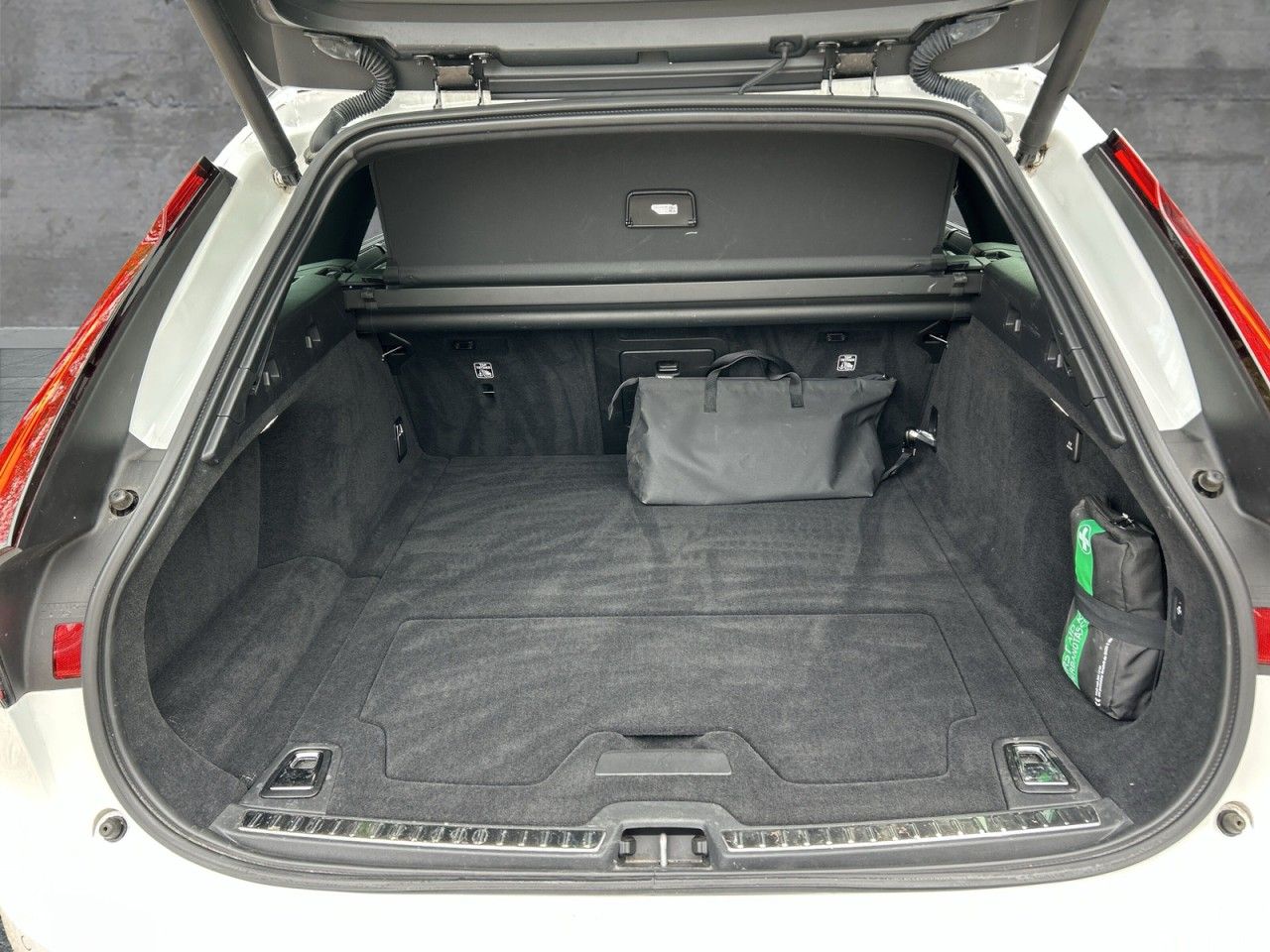 Volvo V90 Recharge T8 AWD Ultimate Bright Klima Navi foto 8