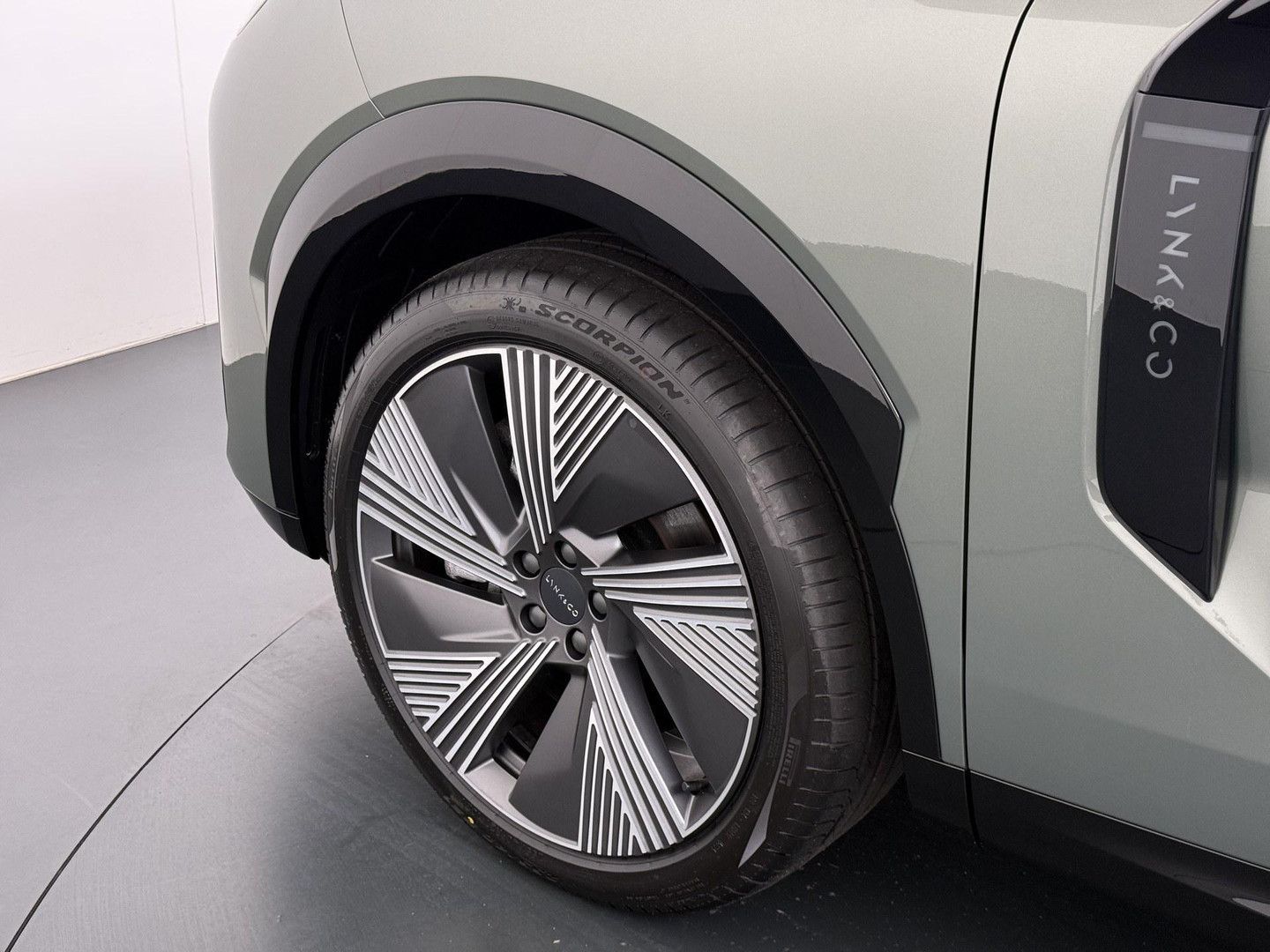 Lynk & Co 08