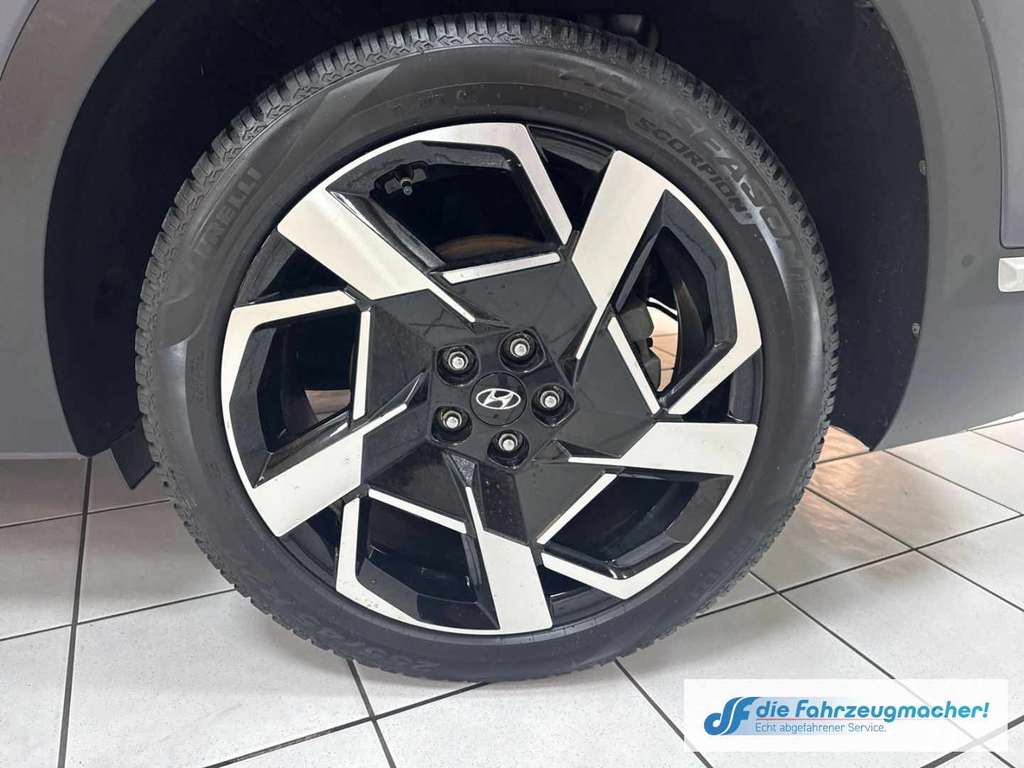 Fahrzeugabbildung Hyundai SANTA FE Prime 4WD 2.2 CRDi DPF EU6d 7-Sitzer HU