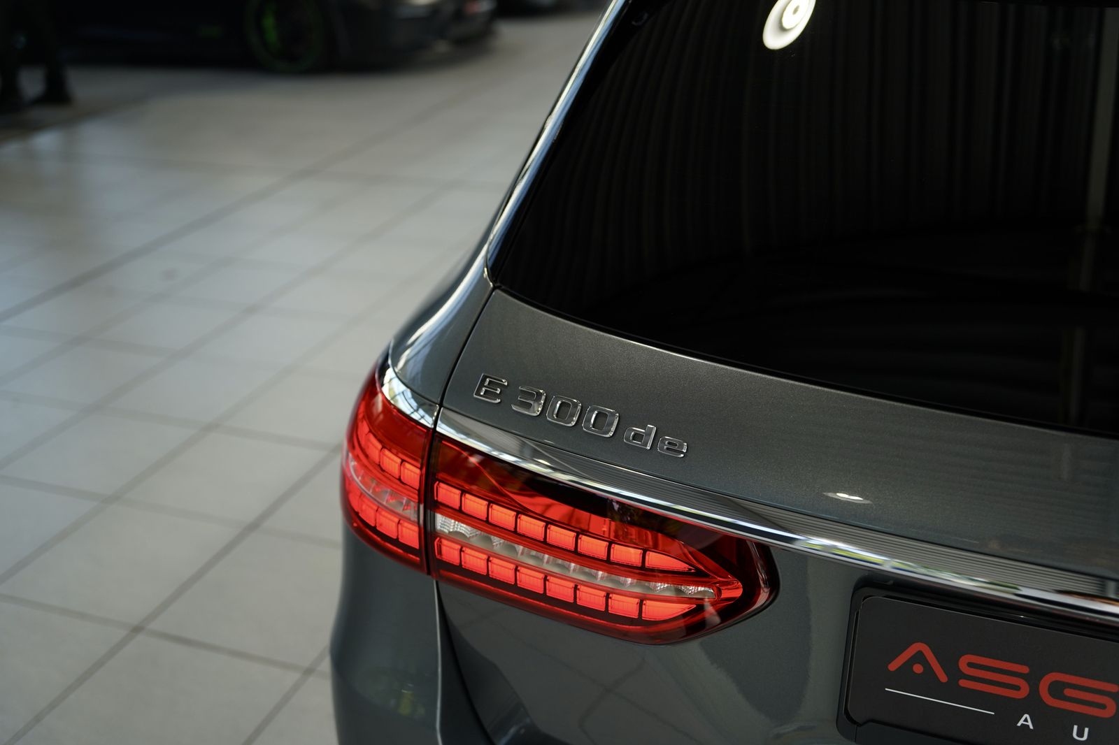 Mercedes Benz E 300