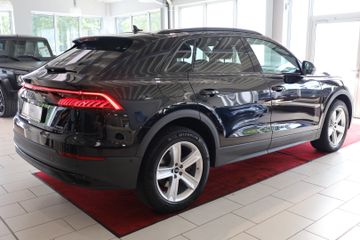 Audi Q8 - 8