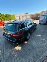 Mercedes-Benz E 220 CDI T BlueEFFICIENCY AVANTGARDE AVANTGARDE - Mercedes-Benz E 220: Cdi