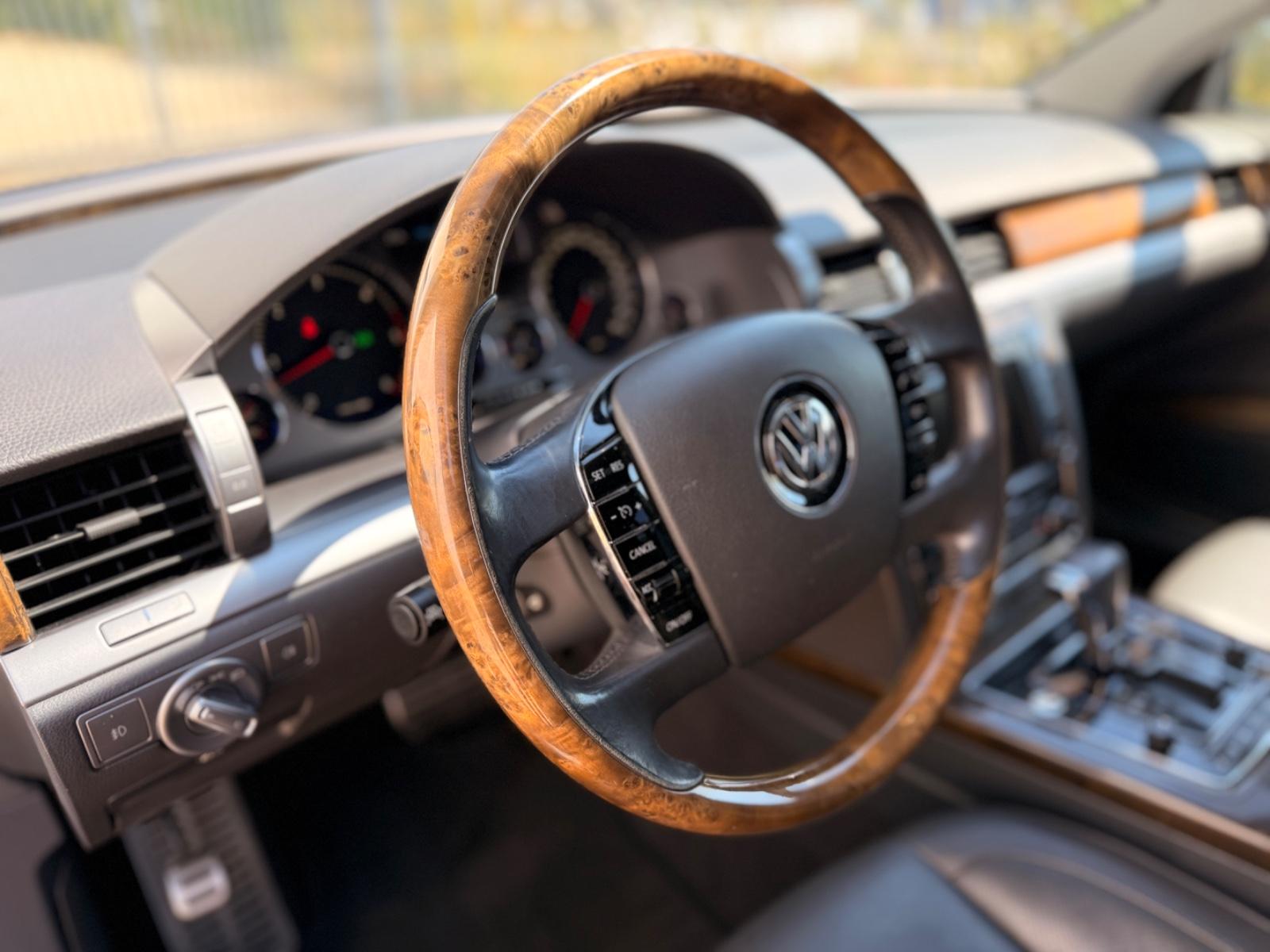 Volkswagen Phaeton 3.0 V6 TDI 5-Sitzer 4Motion*Exclusive*