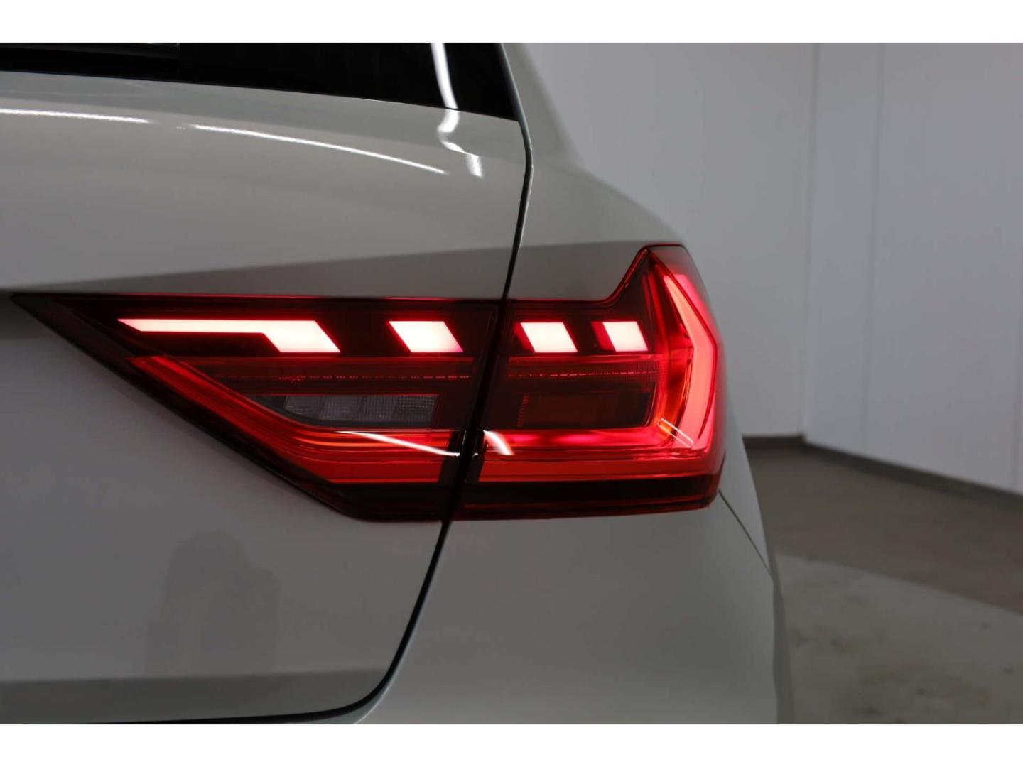 Audi A1 Sportback 25 TFSI S line S-Tronic LED/NAV/SH, миниатюра 22