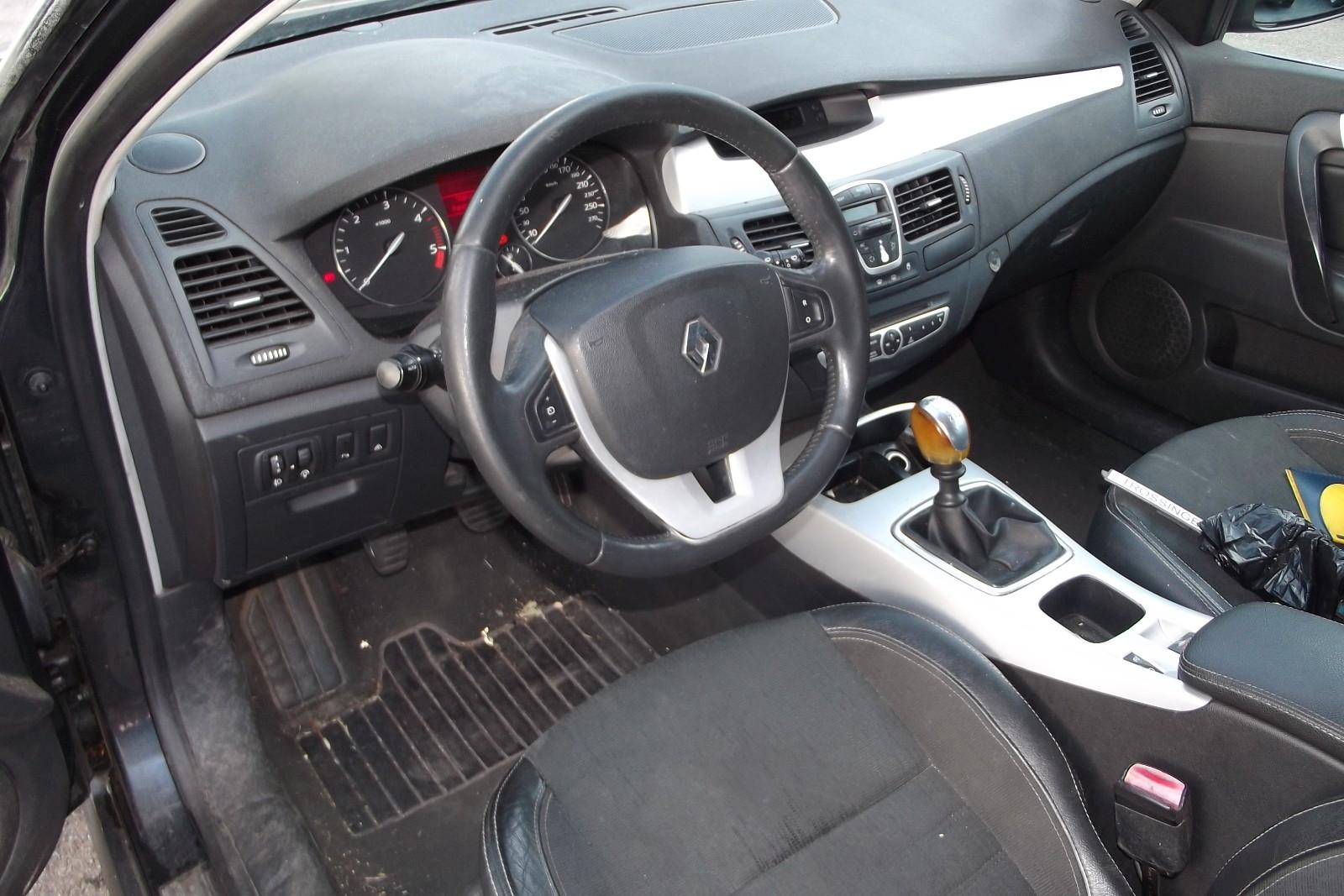 Renault Laguna 2008 — photo 9