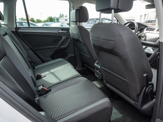 Tiguan 2.0 TDI Active KAMERA NAVI AHK ACC LED