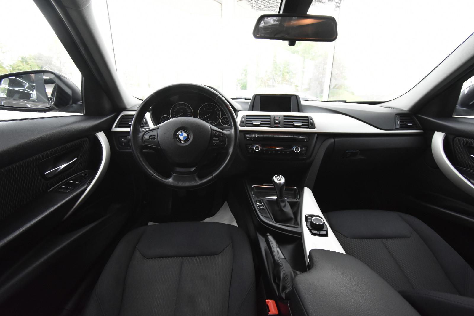BMW 320i Touring F31 184 ch • 2ème main • Sièges chauffants • Hayon électrique