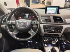 Fahrzeugabbildung Audi Q3 2.0 TFSI quattro NAVI/LED/PANORAMA/SPURH.ASS*