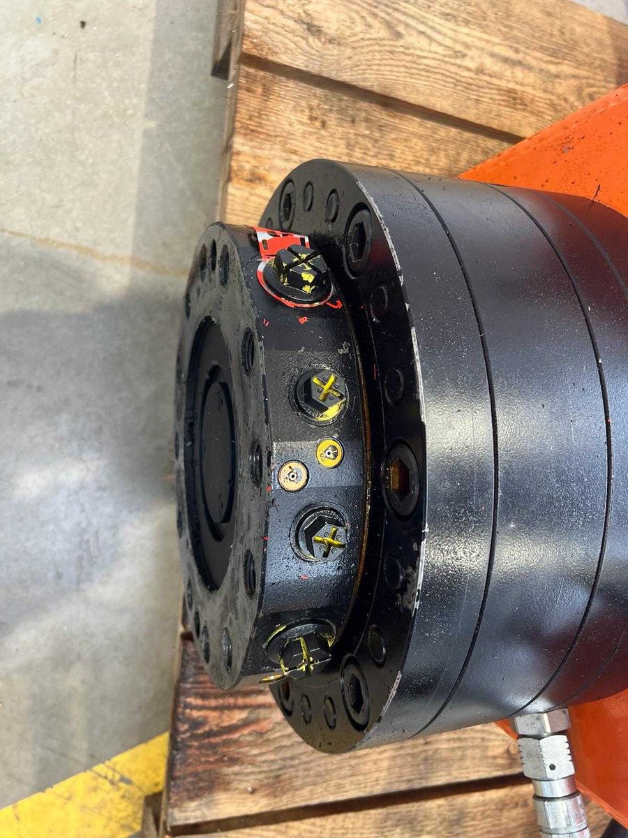 Fahrzeugabbildung Andere Westtech Woodcracker W1350 Spaltzange DEMO Roto