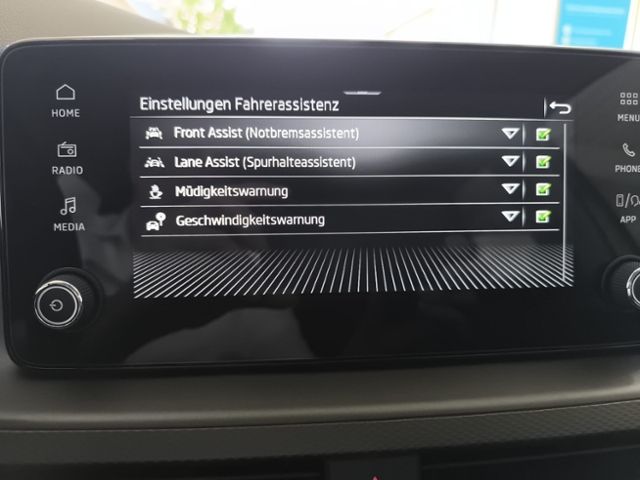 Fahrzeugabbildung SKODA Scala 1.0 TSI Essence LED KLIMA SITZHZG TEMPOM S