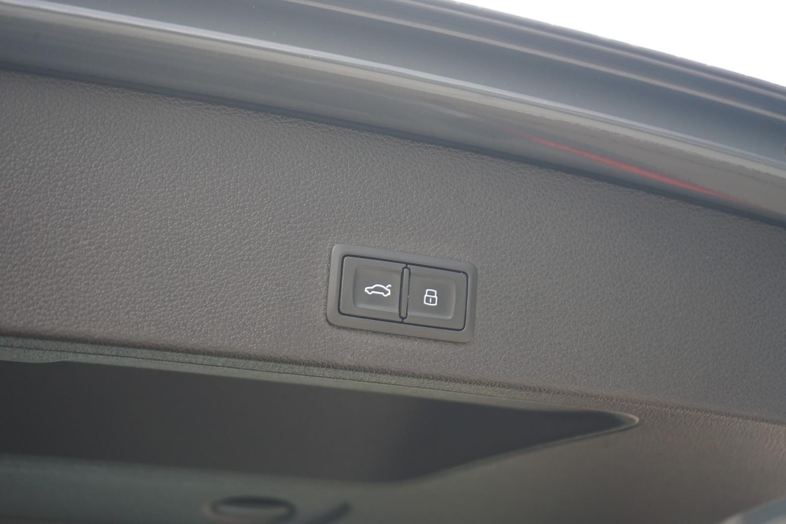 Audi Q2 35 1.5 TFSI advanced LED Navi Tempomat Leder, миниатюра 26