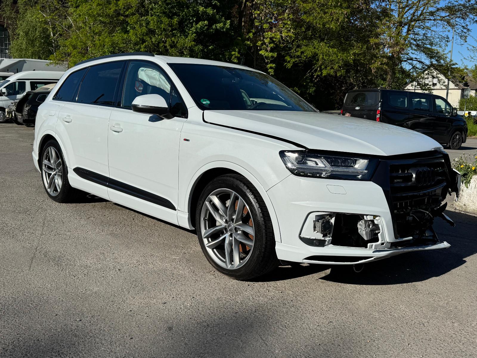 Audi Q7 50 TDI quattro S Line