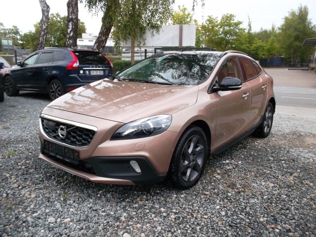 Volvo V40 Summum,Keyless,Panoramadach,Spurhalter,Totwi