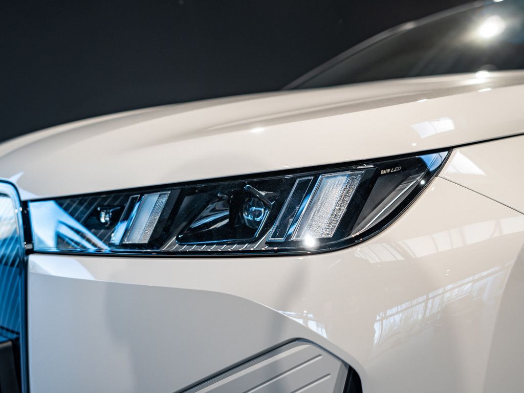 BMW iX - Bild 25