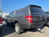 Mitsubishi L200 Basis Club Cab 4WD - Mitsubishi L200: Cab Club
