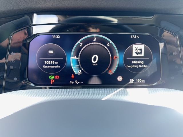 Golf VIII GOAL 2.0 l TDI DSG MATRIX PANO AHK ACC